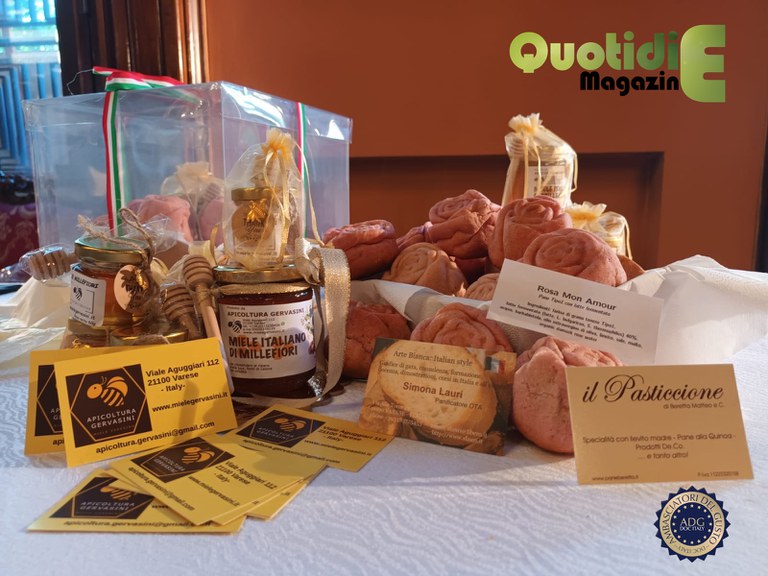 Pane Rosa Mon Amour di Simona Lauri e Matteo Beretta e miele dell'Apicoltura Gervasini
